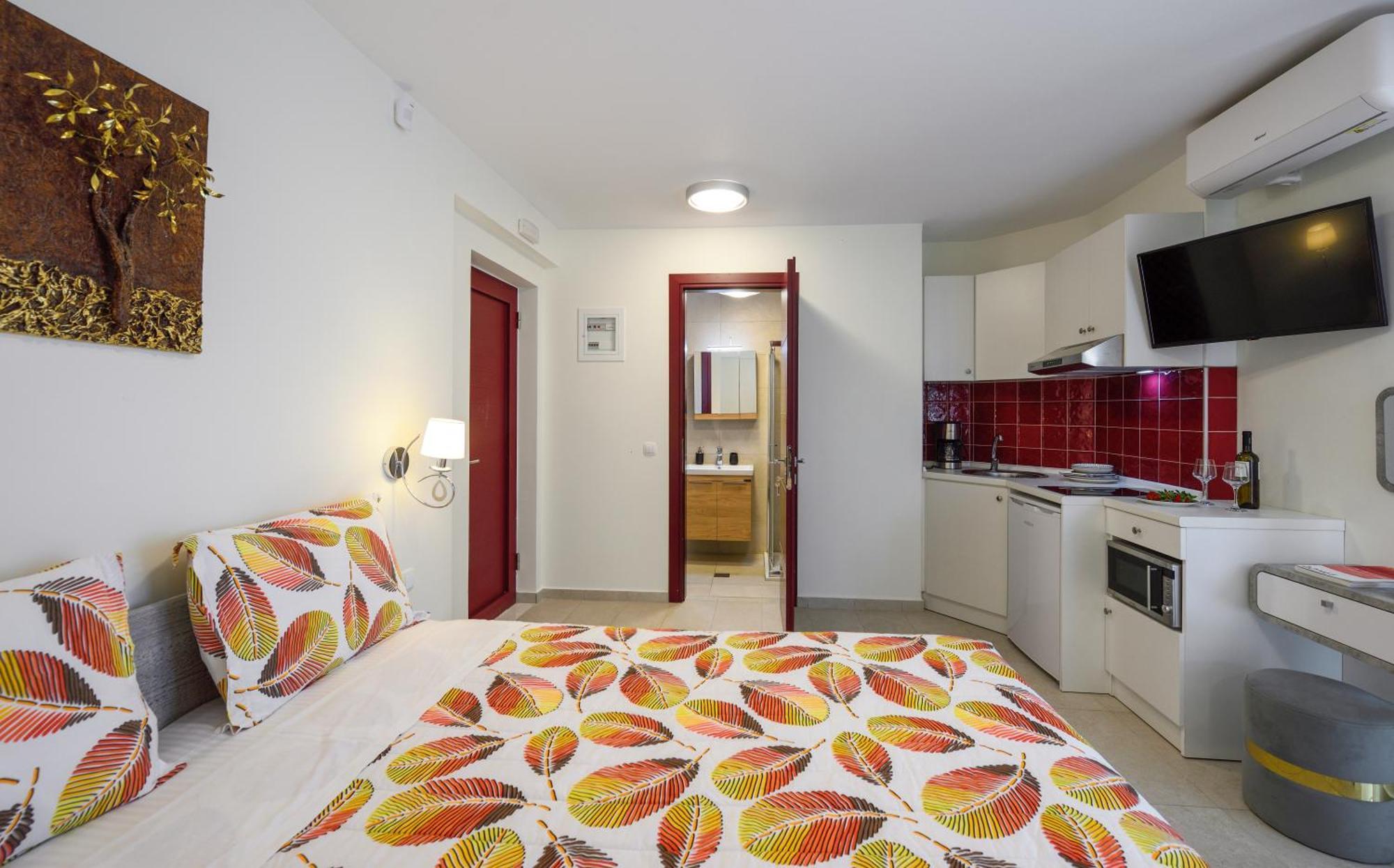 Elpiniki Luxury Rooms Nea Poteidaia Eksteriør billede