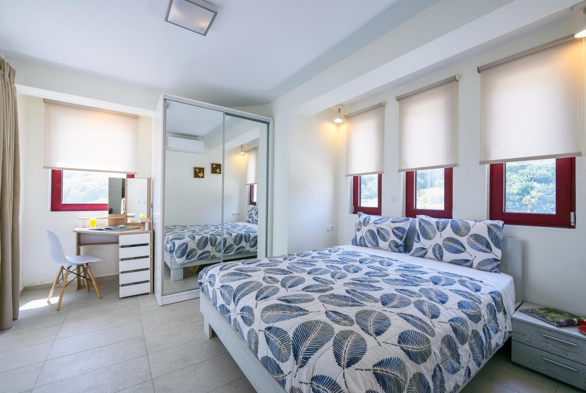 Elpiniki Luxury Rooms Nea Poteidaia Eksteriør billede