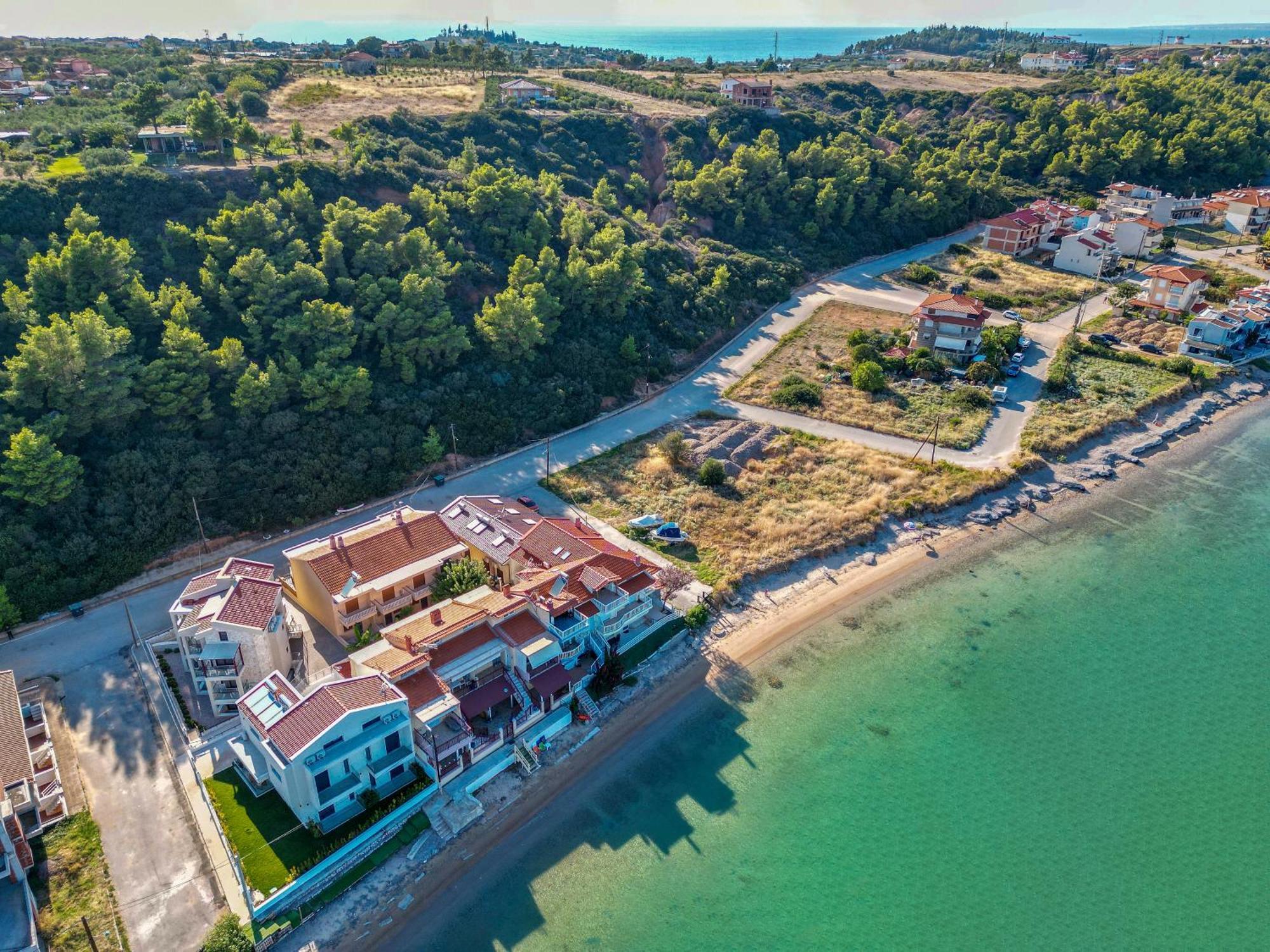 Elpiniki Luxury Rooms Nea Poteidaia Eksteriør billede